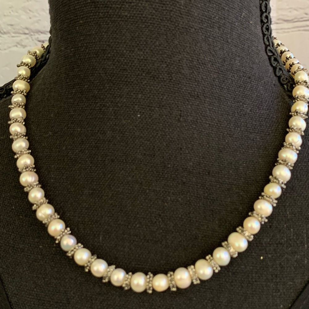 Freshwater Pearl and Silver Beaded Necklace - Picture 2 of 5